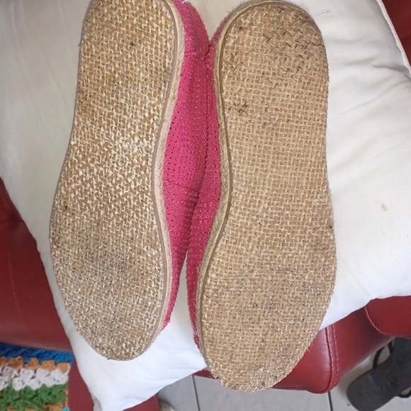 Toms Perforated Espadrille Pink Canvas Slip Ons, 7W - Picture 6 of 6